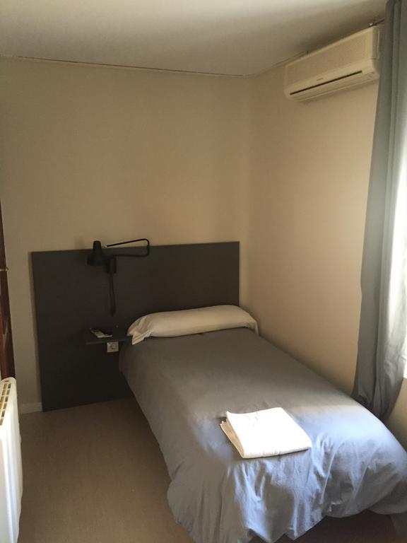 Hostal La Estacion Tarancon Ngoại thất bức ảnh