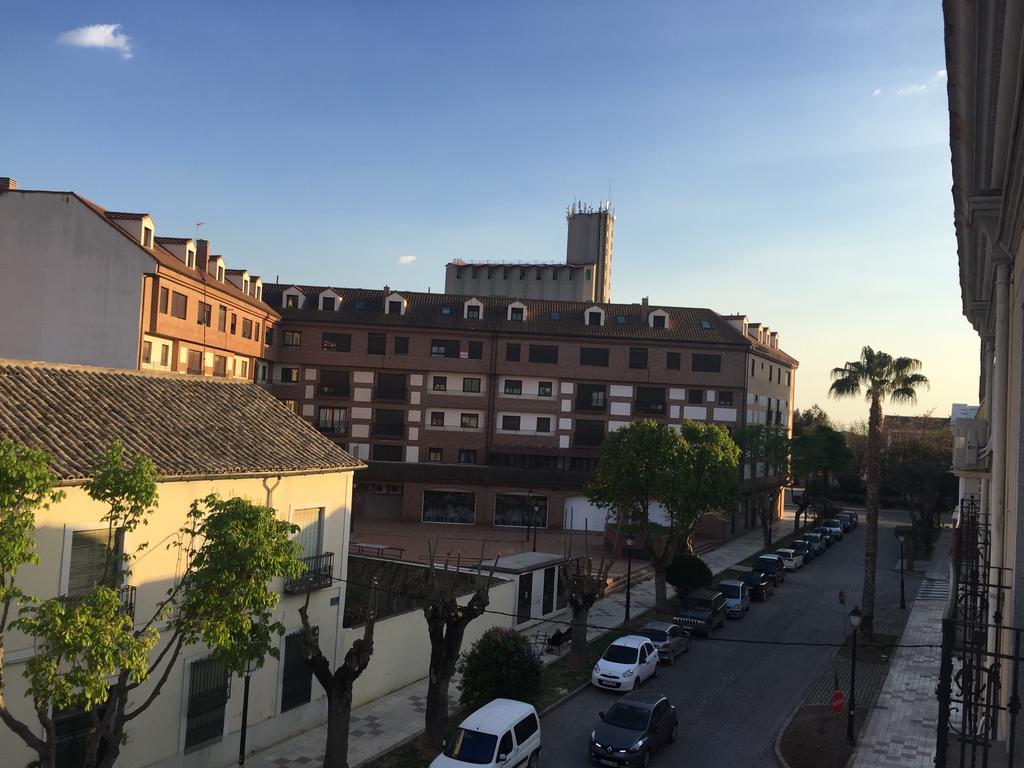 Hostal La Estacion Tarancon Ngoại thất bức ảnh