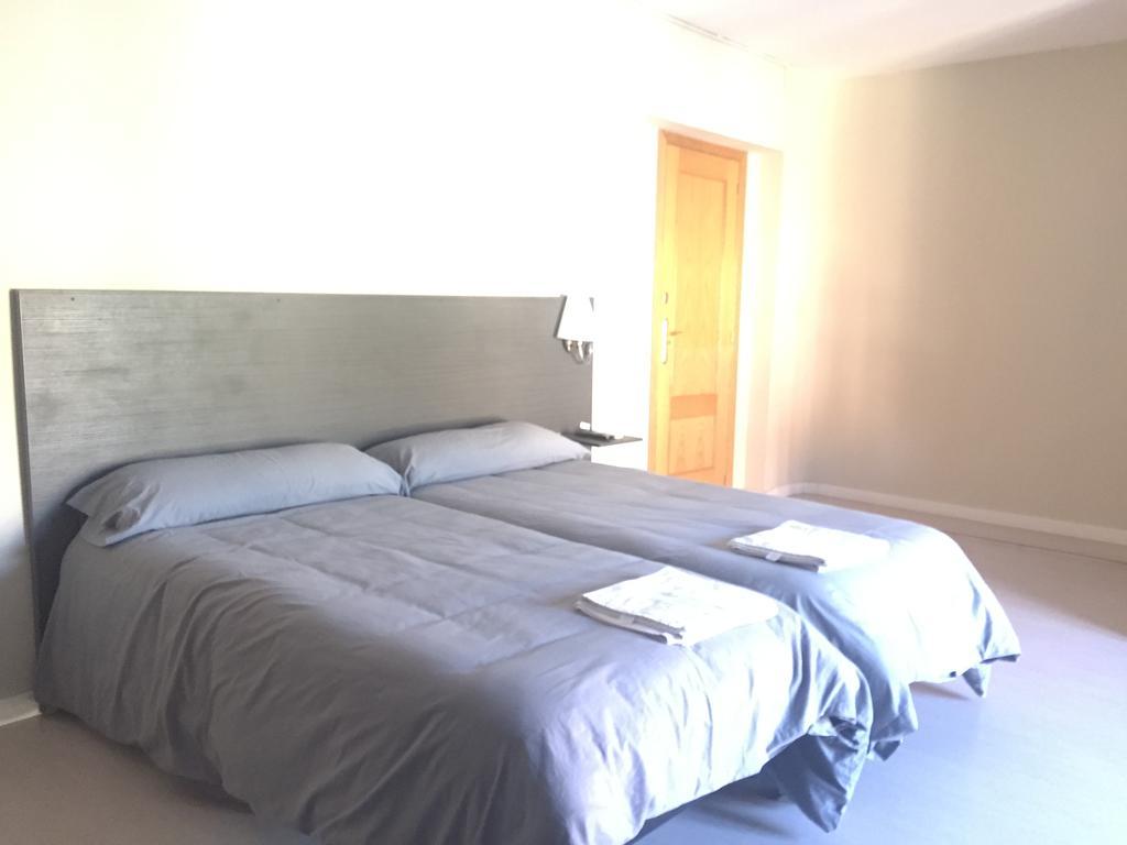 Hostal La Estacion Tarancon Ngoại thất bức ảnh