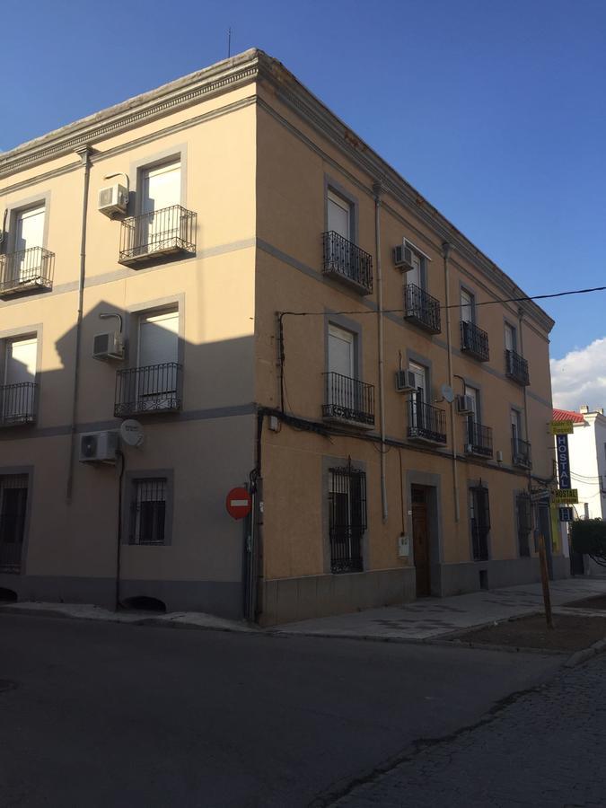 Hostal La Estacion Tarancon Ngoại thất bức ảnh
